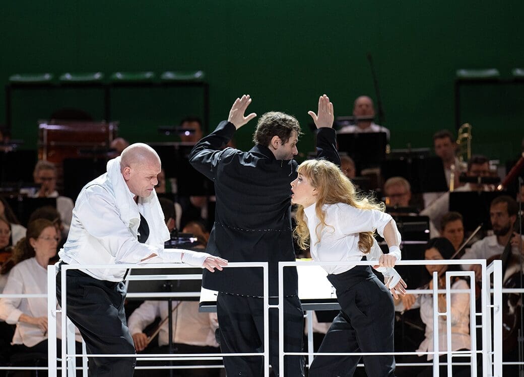 Bo Skovhus (Dr. Schön) und Vera-Lotte Boecker (Titelpartie), in "Lulu", MusikTheater an der Wien