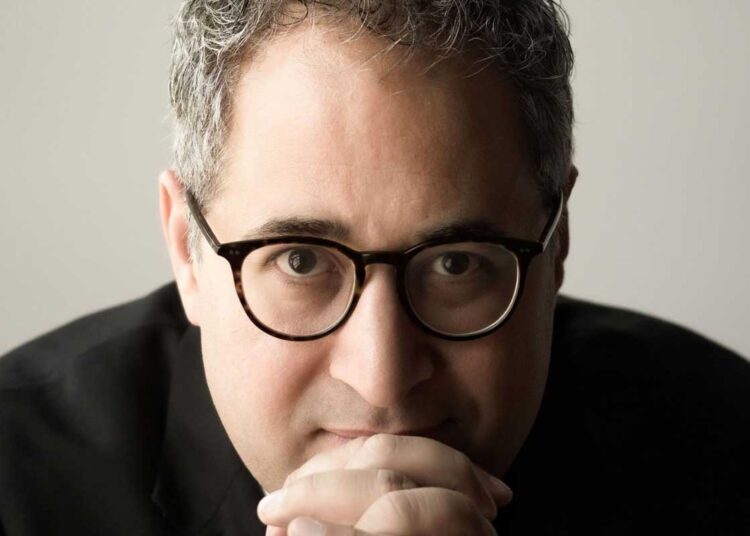 Leo Hussain