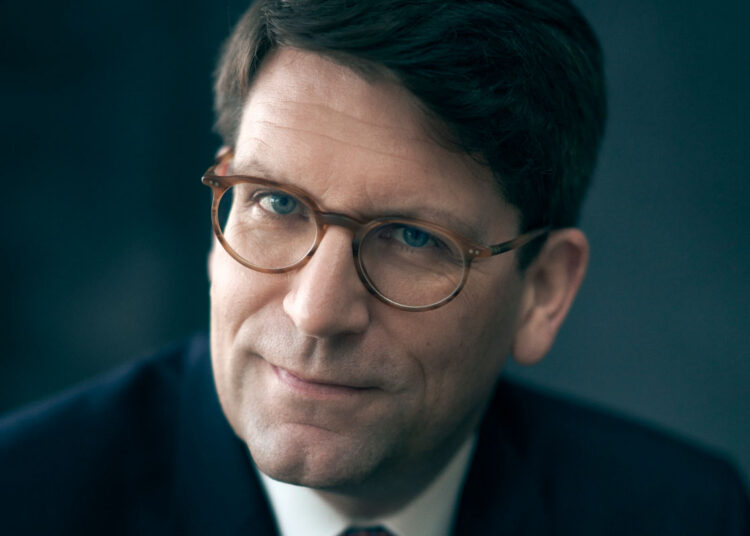 Alexander Neef